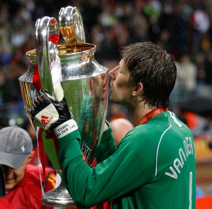 Edwin van der Sar Kiper Legendaris Belanda 