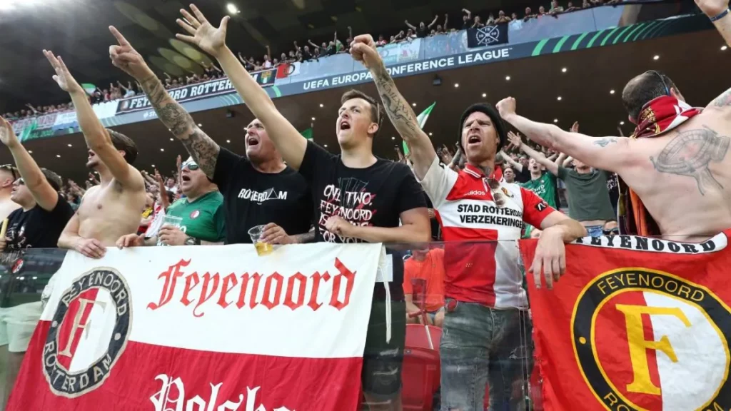Feyenoord Rotterdam Pilar Sepak Bola De Klassieker