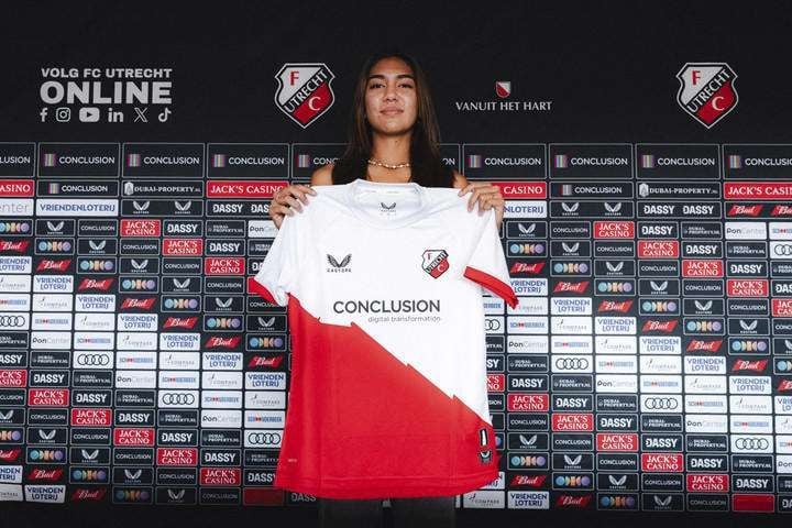 fc utrecth dengan pemain timnas indonesia