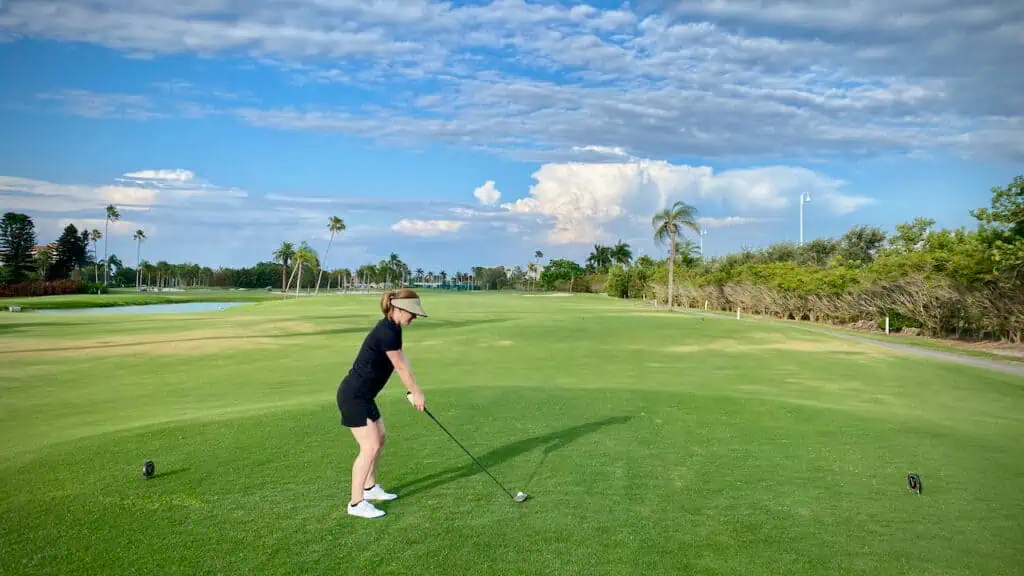 Golf Jadi Gaya Hidup Anak Muda yang Hits Banget: Revolusi Olahraga Elite Jadi Lifestyle Kekinian