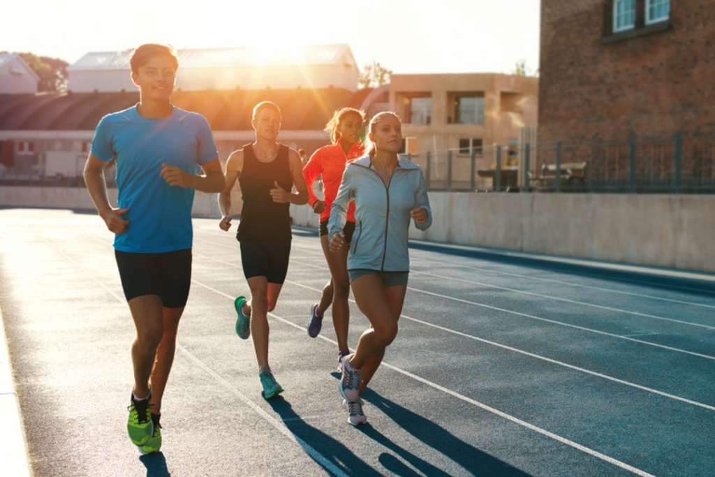 Lari Race Gen Z: Motivasi Utama Komunitas Strava Indonesia 2025